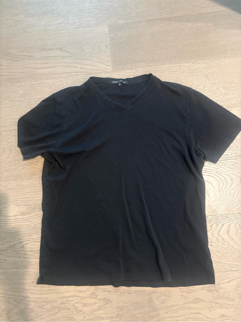 Robert Barakett Men's Black V-Neck Tee